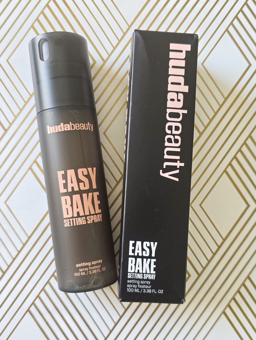 Huda beauty Easy Bake Setting Spray